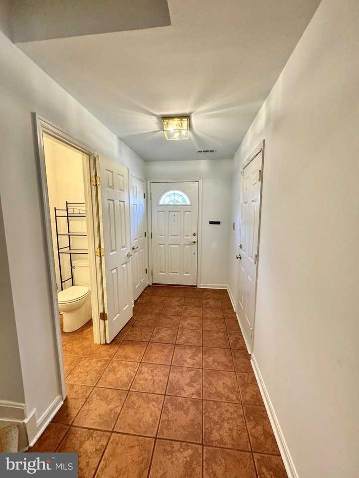 2128 Brigadier Blvd - Photo 2 of 46