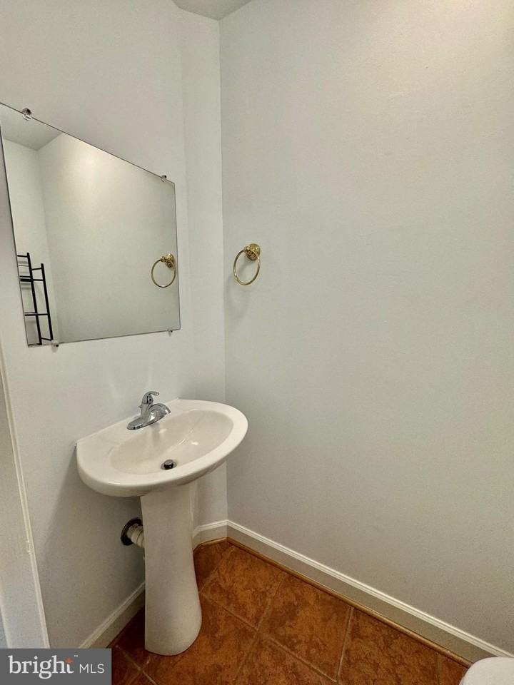 2128 Brigadier Blvd - Photo 3 of 46