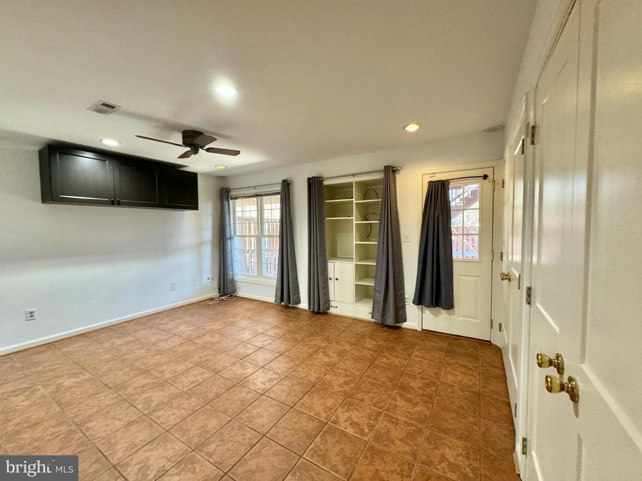 2128 Brigadier Blvd - Photo 7 of 46