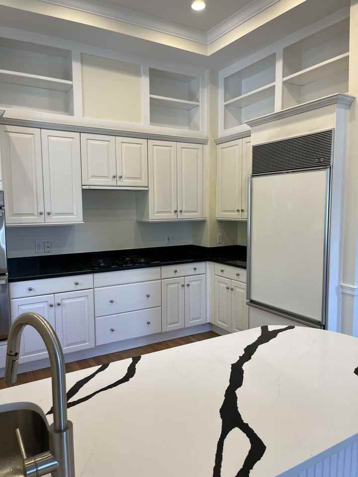 25 Beacon St #2 - Photo 2 of 17