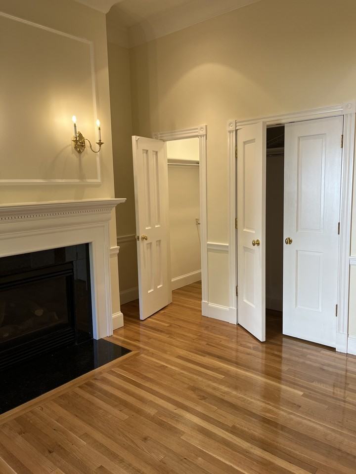 25 Beacon St #2 - Photo 6 of 17