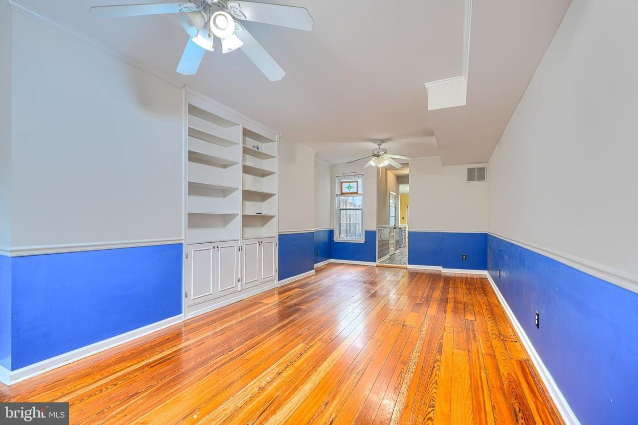 1419 Battery Ave - Photo 3 of 27