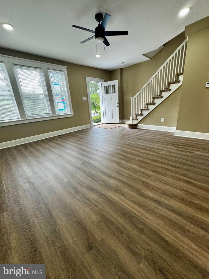 2613 Chesterfield Ave - Photo 3 of 25