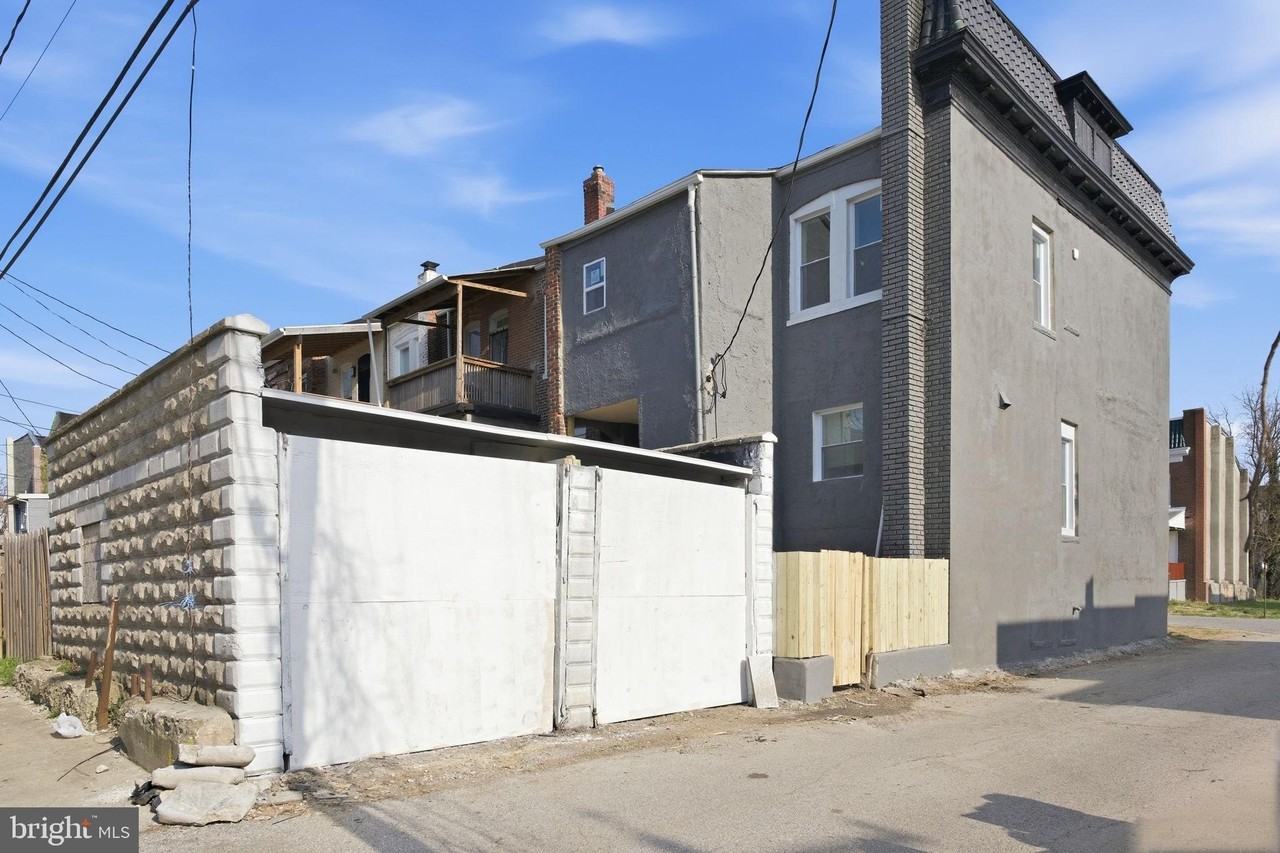 2816 Rockrose Ave - Photo 4 of 31