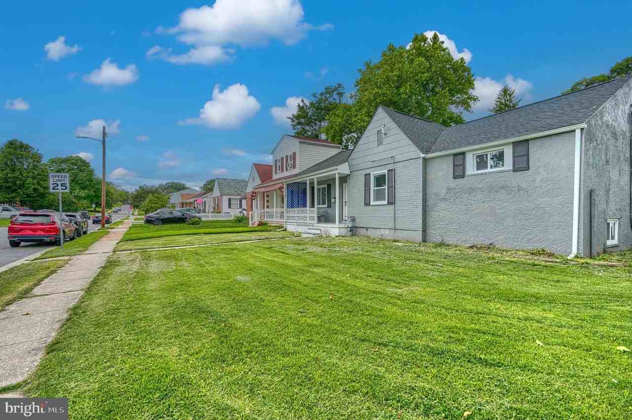 4722 Raspe Ave - Photo 3 of 29