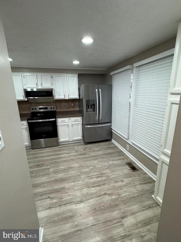 520 Ellrose Ct - Photo 4 of 24