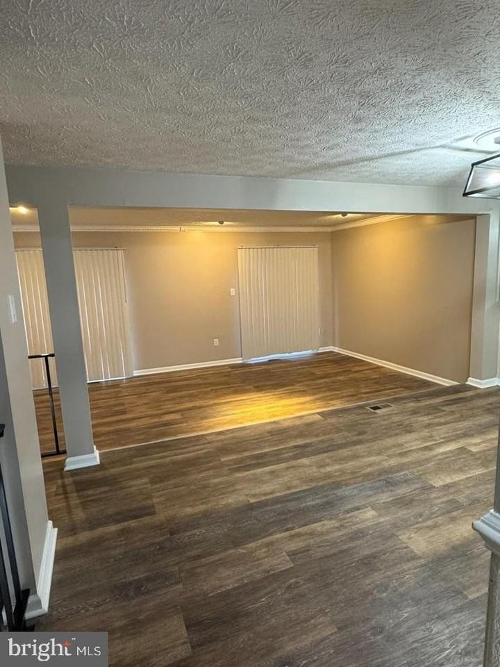 520 Ellrose Ct - Photo 6 of 24