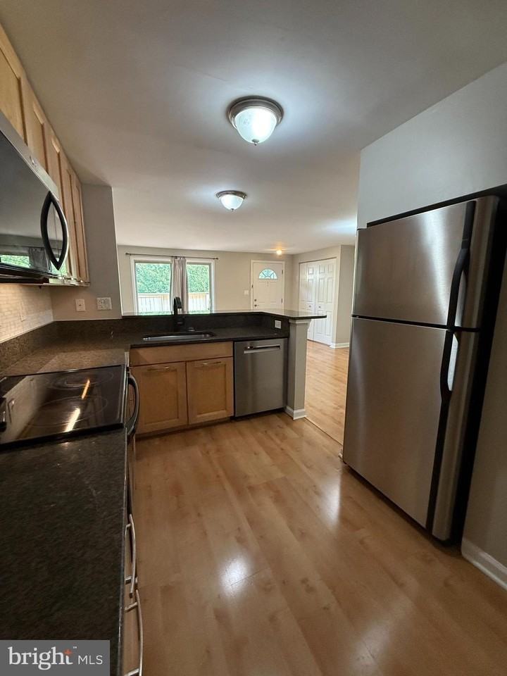 9425 Gentle Cir - Photo 7 of 21