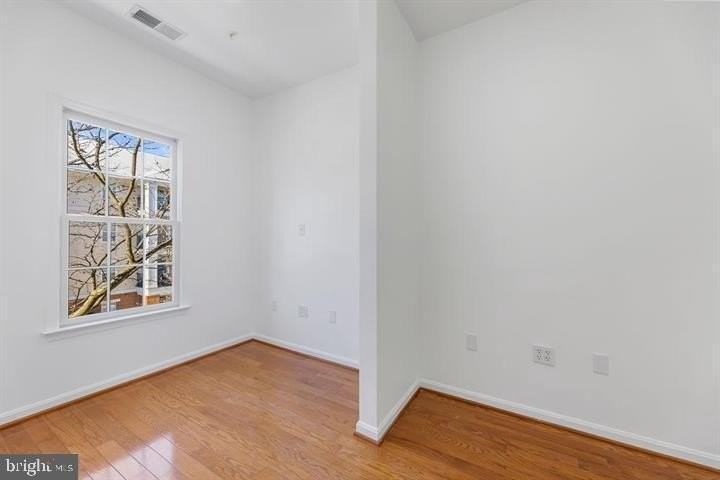 232 Main St #4 - Photo 6 of 26
