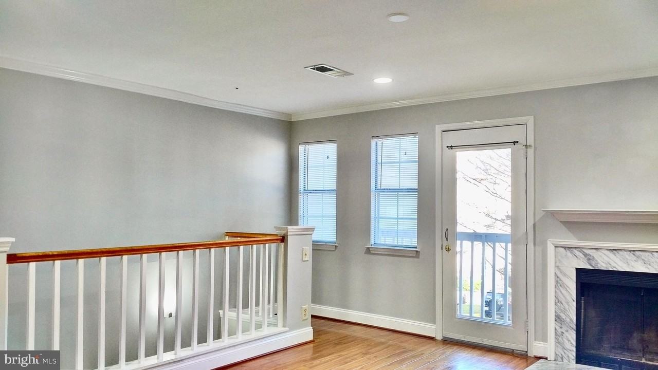 5705 Chapman Mill Dr #150 - Photo 3 of 20