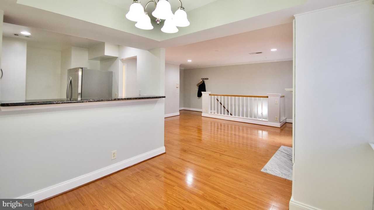 5705 Chapman Mill Dr #150 - Photo 4 of 20