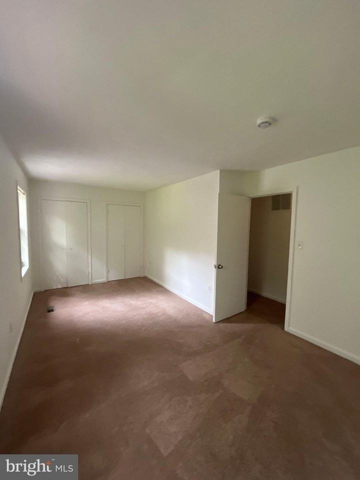 12809 Cheval Ct - Photo 7 of 34