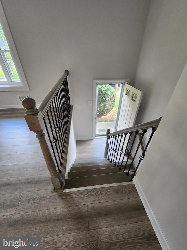 2703 Bey Ct - Photo 3 of 22