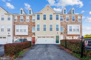 featured image of 10329 Bridle Ct