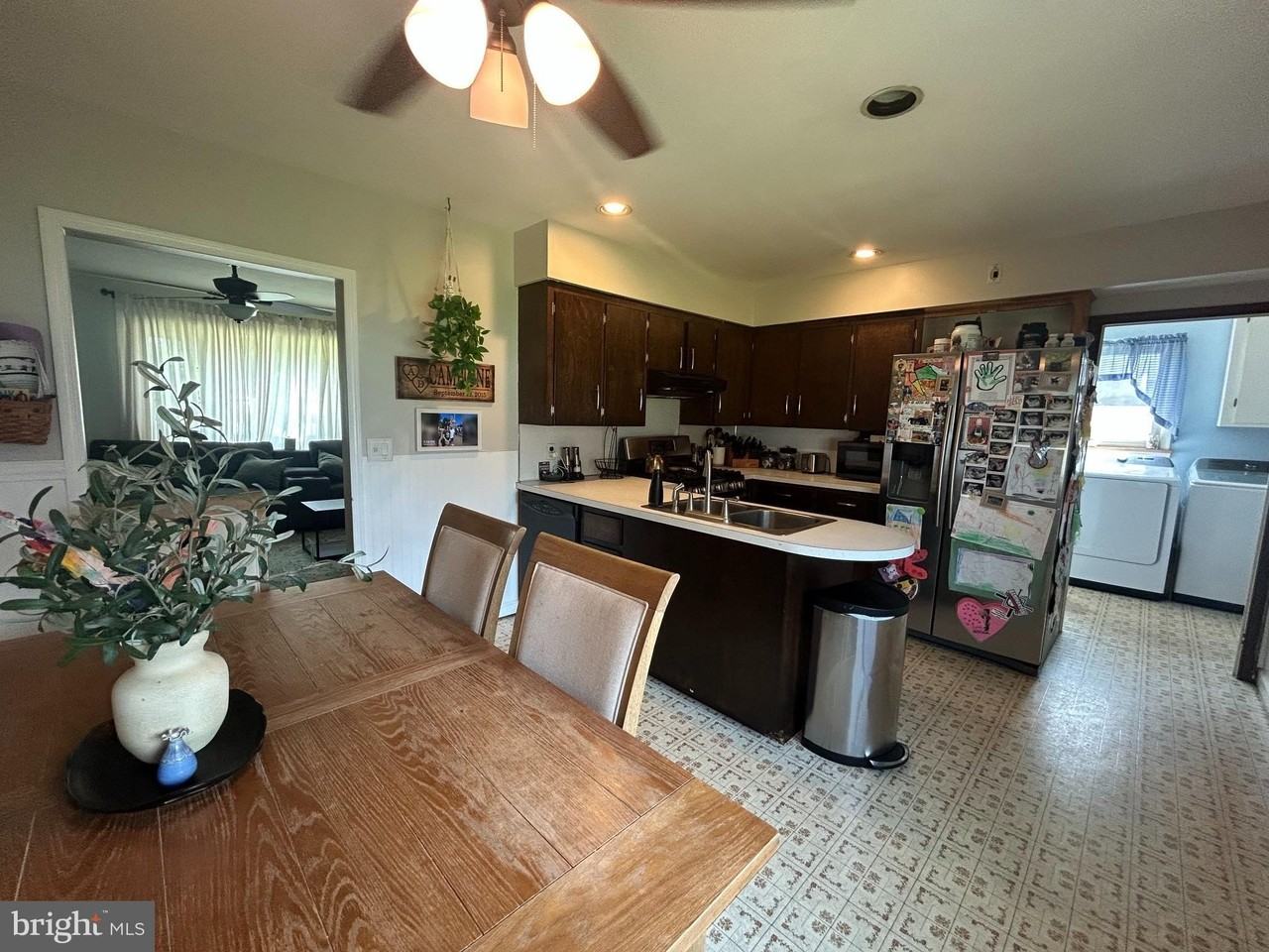 551 French St - Photo 7 of 20