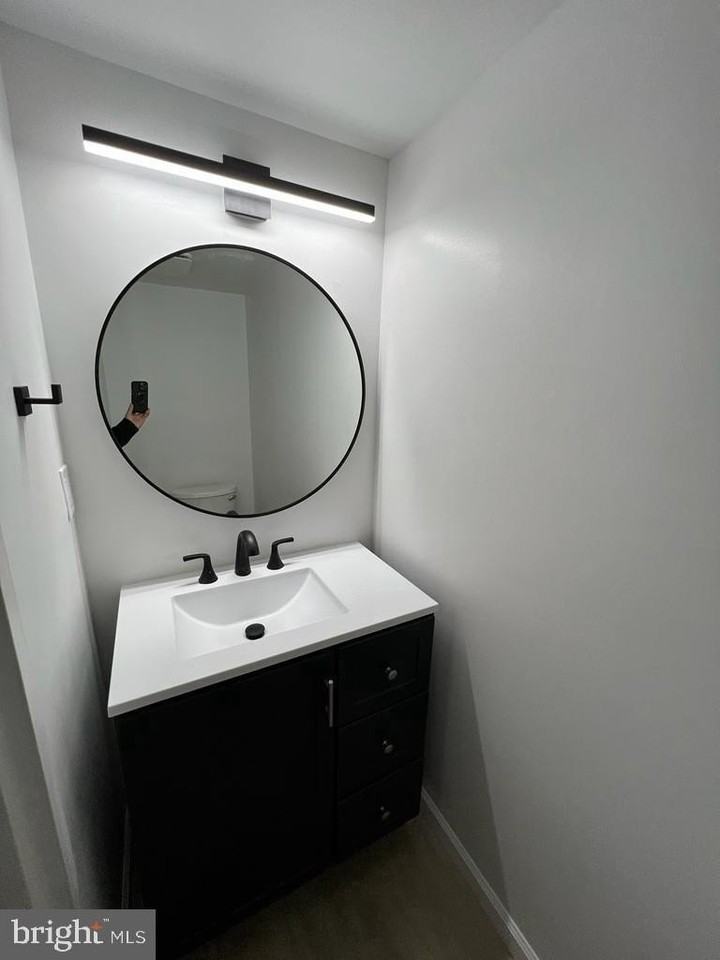 246 Fir Tree Ct - Photo 6 of 11