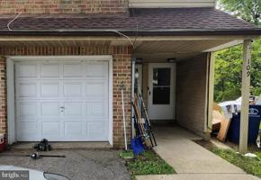 featured image of 109 Chaucer Rd #B