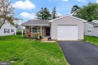 109 Huntington Dr - Photo 1 of 1