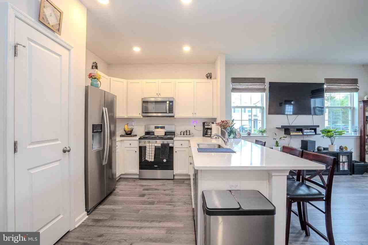 1 Arlotta St - Photo 7 of 31