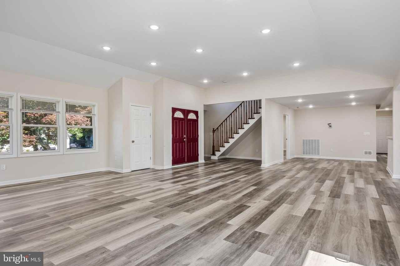 55 Shawnee Ave - Photo 5 of 41