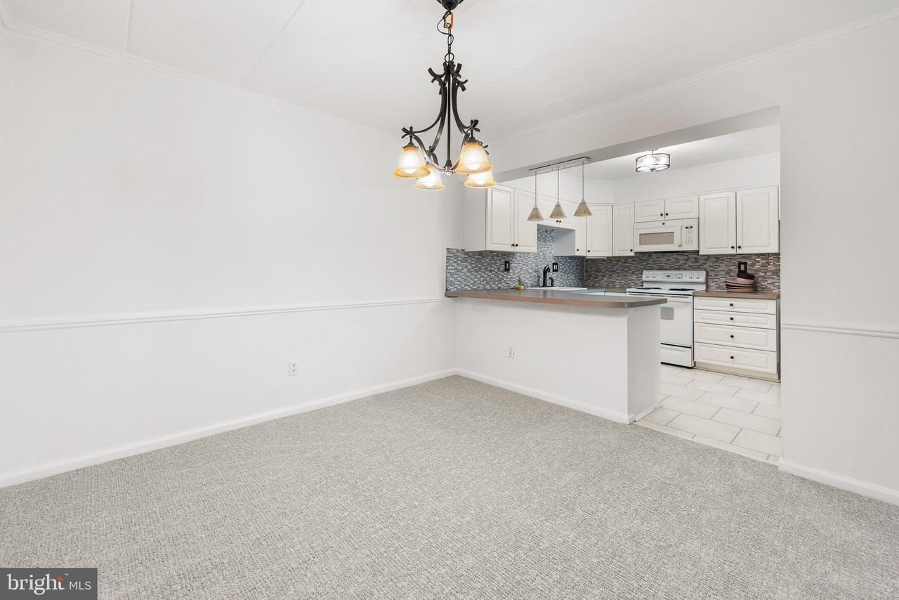 81 Oakridge Dr - Photo 6 of 11