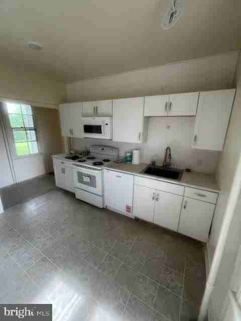115 E Portland St #1stFL - Photo 3 of 13