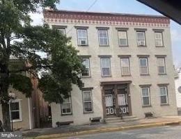 featured image of 147 2nd St Frnt E