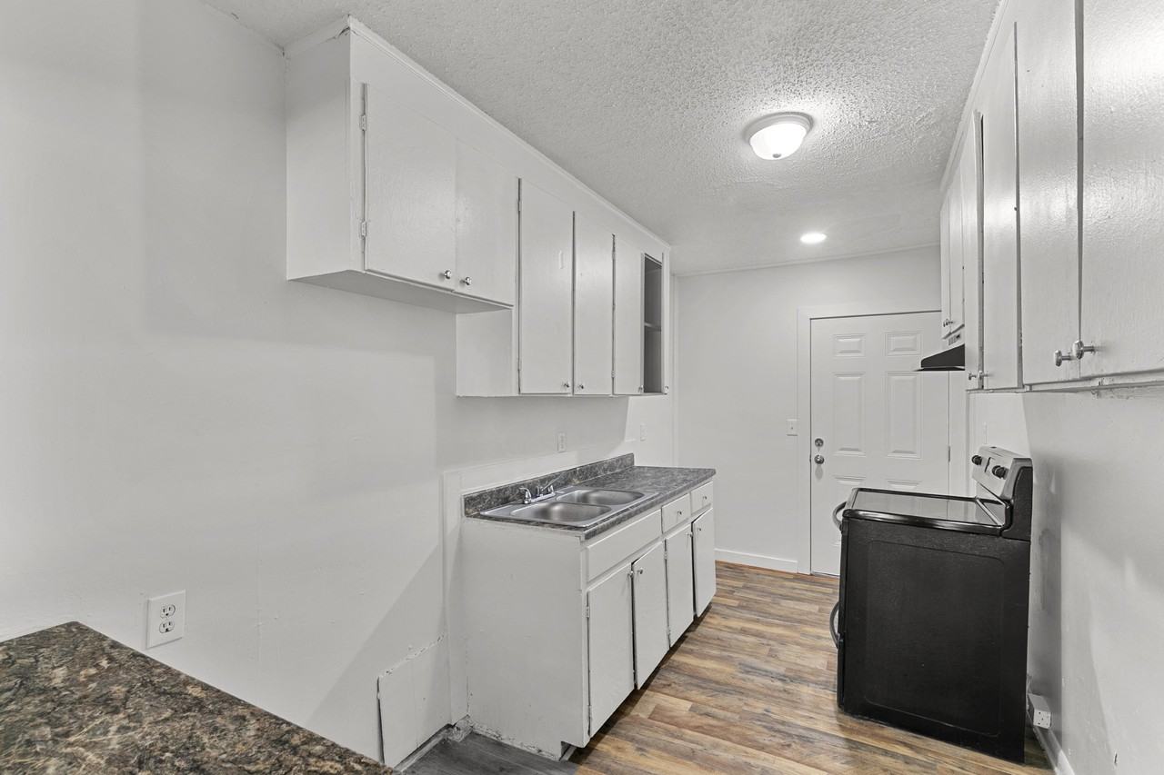 1360 N Range St #2 - Photo 2 of 6