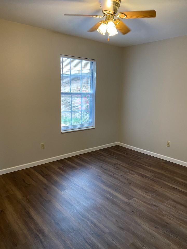 123 Fox Run Pl #A - Photo 4 of 11