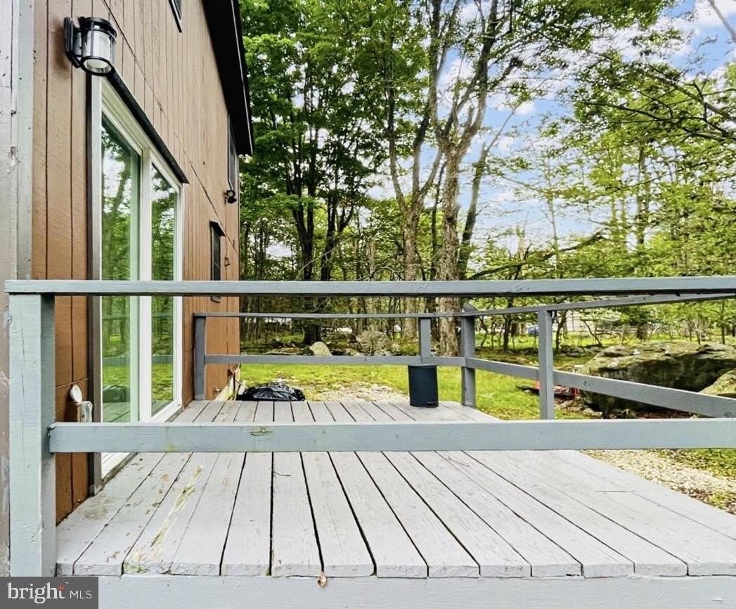 1371 Winding Way - Photo 3 of 31