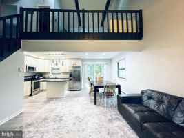 featured image of 1371 Winding Way