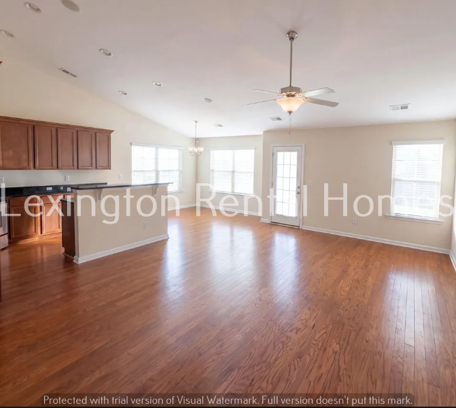 152 Castlefield Dr - Photo 3 of 16
