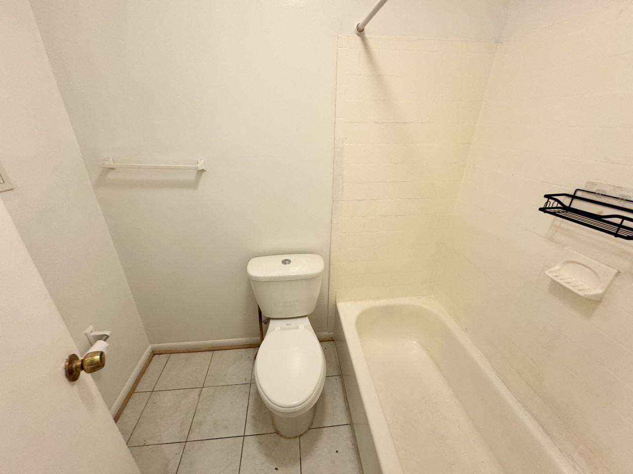 1537 A St Se - Photo 6 of 19