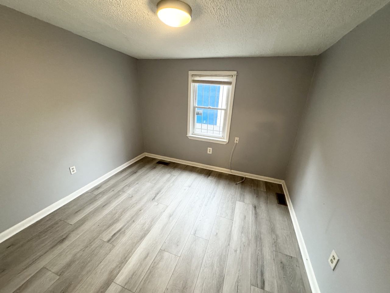 1537 A St Se - Photo 7 of 19