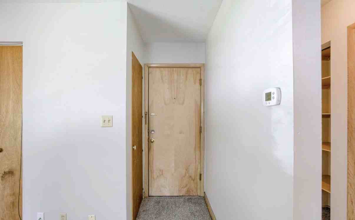 1501 F St #6 - Photo 3 of 16
