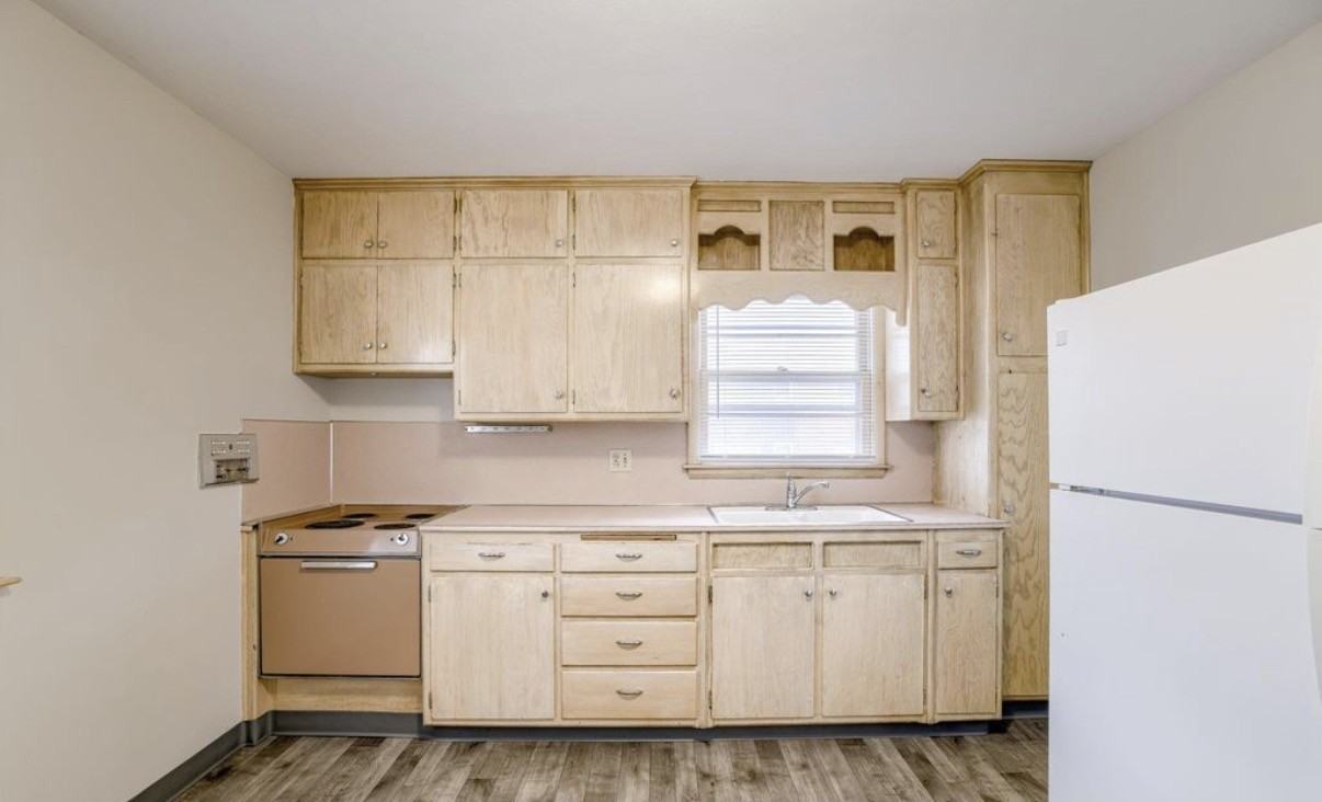 1501 F St #6 - Photo 5 of 16