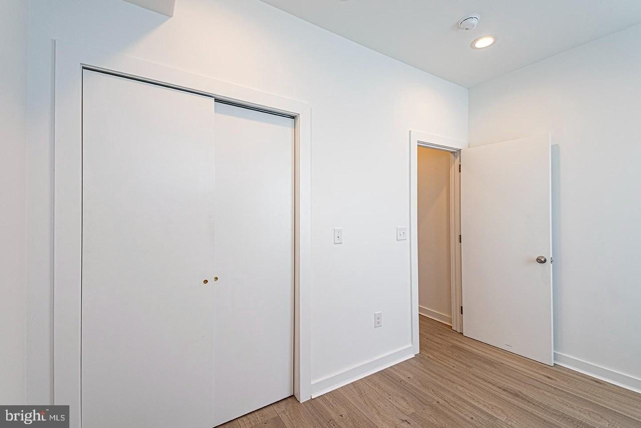 2137 Cross St - Photo 6 of 24