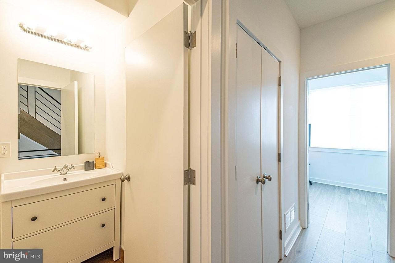 2137 Cross St - Photo 7 of 24
