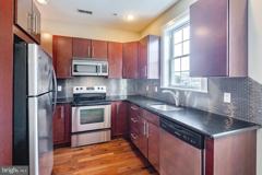 2633 Catharine St #B - Photo 1 of 1