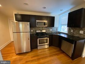 1529 Spruce St #4D - Photo 1 of 1