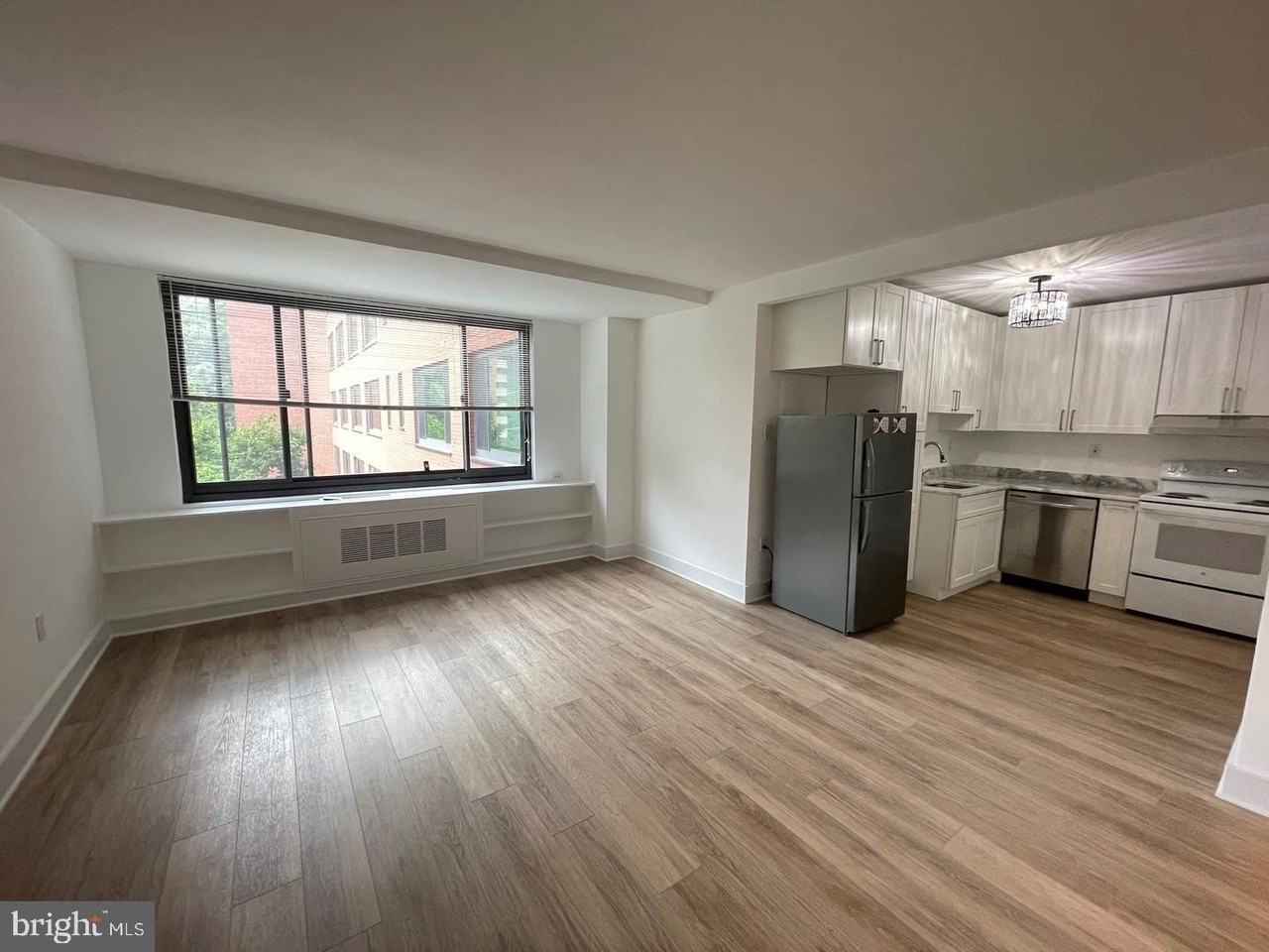 1021 Arlington Blvd #748 - Photo 2 of 17