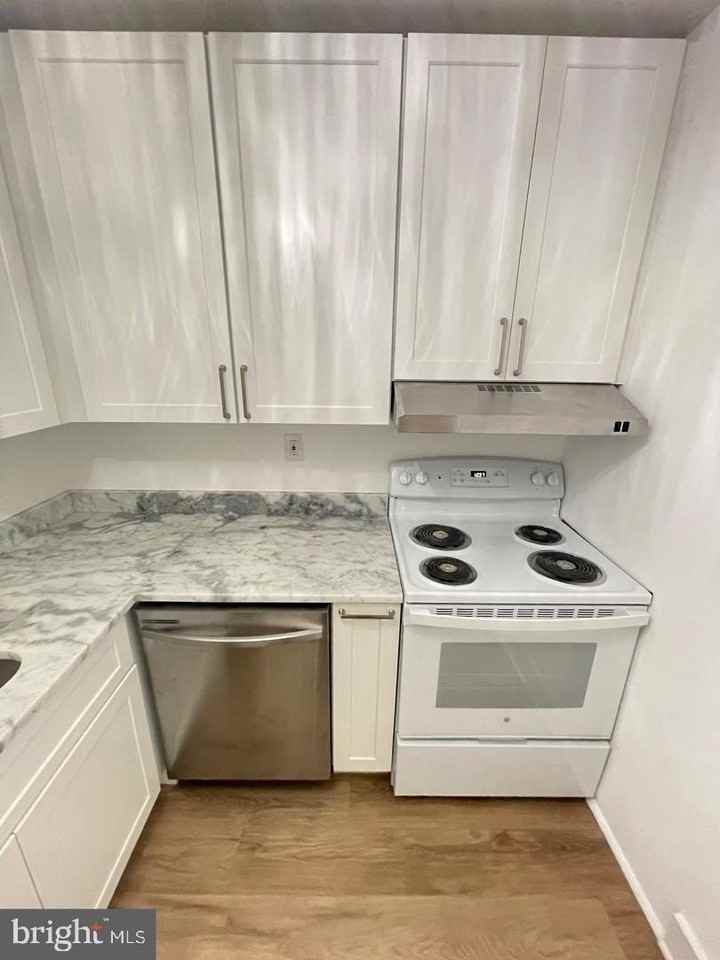 1021 Arlington Blvd #748 - Photo 7 of 17