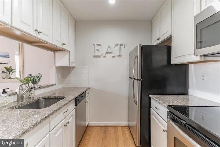 1020 N Stafford St #408 - Photo 5 of 15