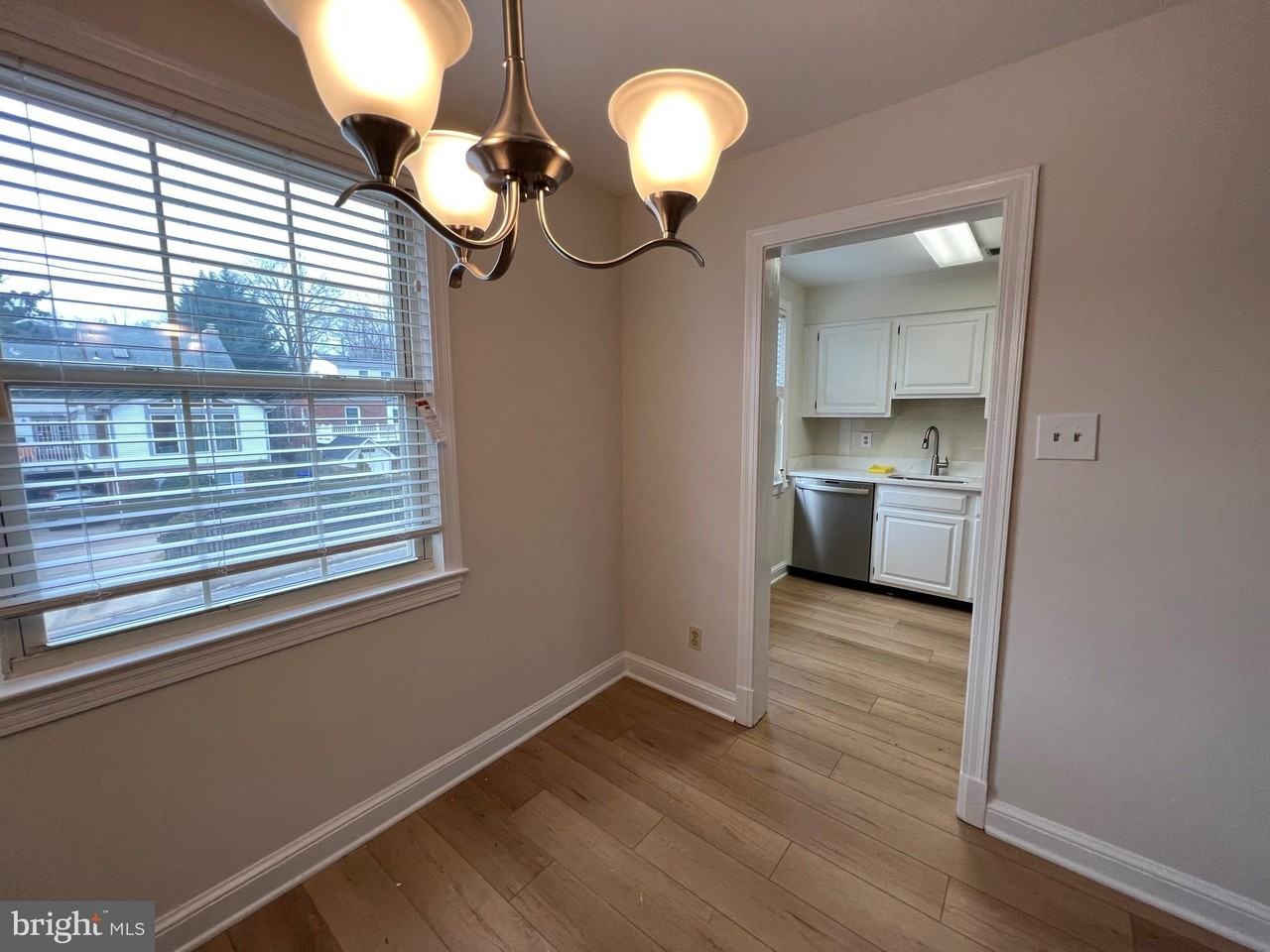 2809 Arlington Blvd #149 - Photo 4 of 12