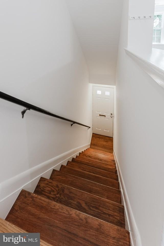 2725 S Walter Reed Dr #B - Photo 2 of 36