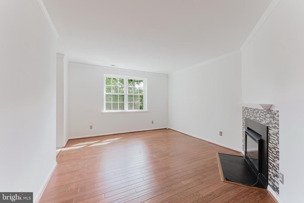 2725 S Walter Reed Dr #B - Photo 3 of 36