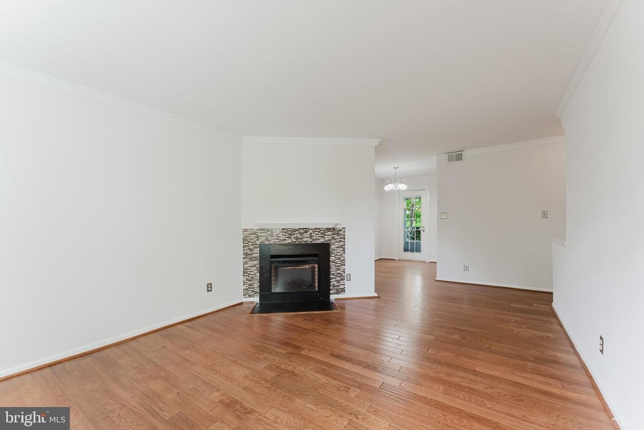 2725 S Walter Reed Dr #B - Photo 4 of 36