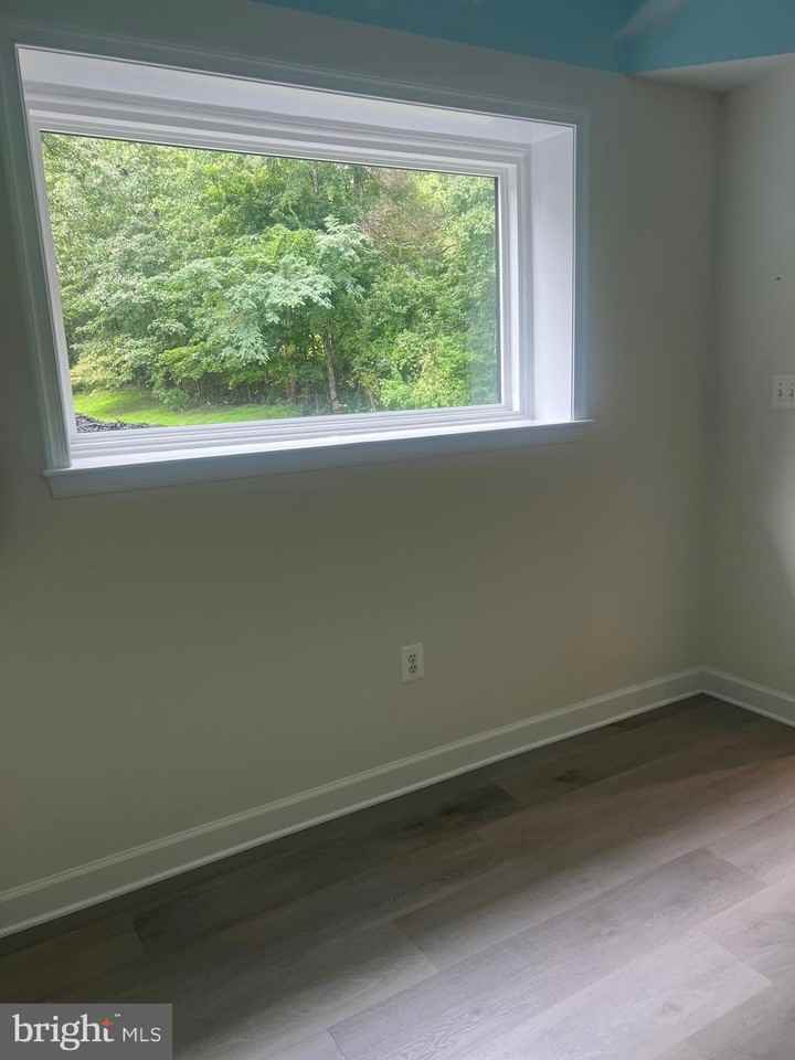 5920 Hunton Wood Dr - Photo 4 of 15