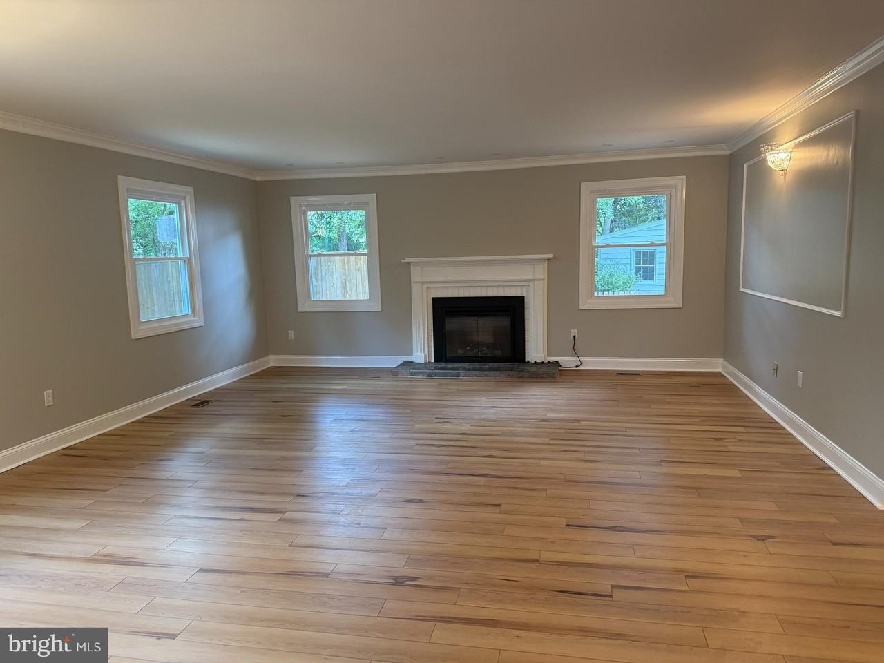 4140 Point Hollow Ln - Photo 4 of 47