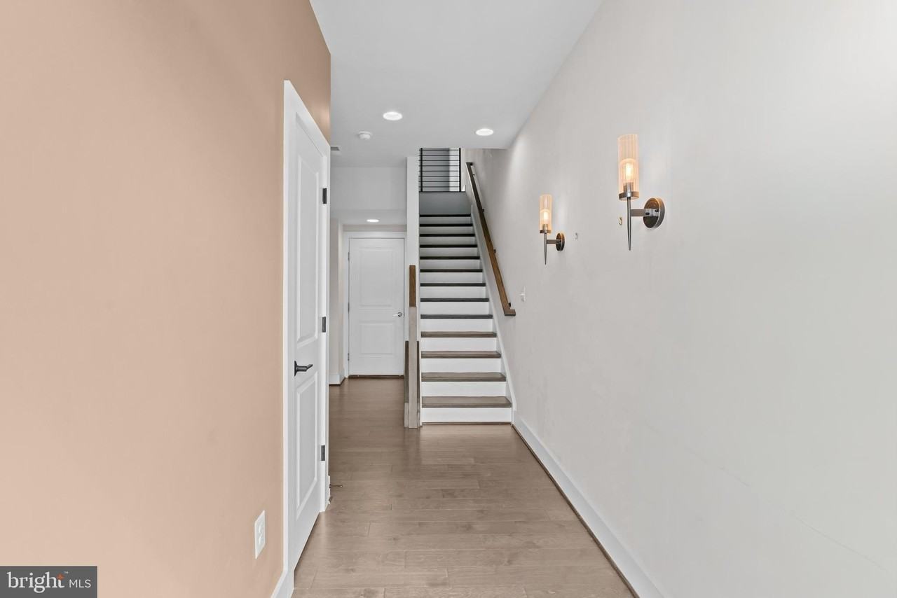 5284 Ridgeview Retreat Dr - Photo 3 of 47